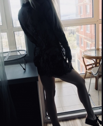 У меня есть все условия, чтобы создать незабываемую атмосферу, которая оставит тебя полностью удовлетворенным. 🌟
Я знаю, как доставить настоящее удовольствие, и мои услуги не оставят тебя равнодушным. У меня есть широкий спектр возможностей - от нежных и страстных ласк до более экзотических игр. Ты можешь быть уверен в моем опыте и профессионализме, ведь я уже много лет радую мужчин своими прекрасными услугами. 💋
Мои отзывы говорят сами за себя - мои клиенты всегда возвращаются ко мне снова и снова, потому что я делаю все для их удовлетворения. 💕
Для того чтобы увидеть мои фото и узнать больше обо мне, тебе нужно лишь связаться со мной. Я обитаю в Москве - этом прекрасном месте, где время останавливается, а страсть начинает царствовать. Так что не теряй время и приходи ко мне для незабываемых моментов удовольствия.💫💫 14684, 23 года