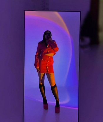 Молодая, страстная и игривая девушка приглашает в гости состоятельного мужчину для незабываемого времяпровождения. Готова исполнить все твои желания и фантазии. 2568, 18 лет